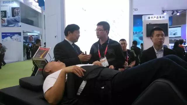 飛龍醫(yī)療外星艙 飛龍醫(yī)療外星艙