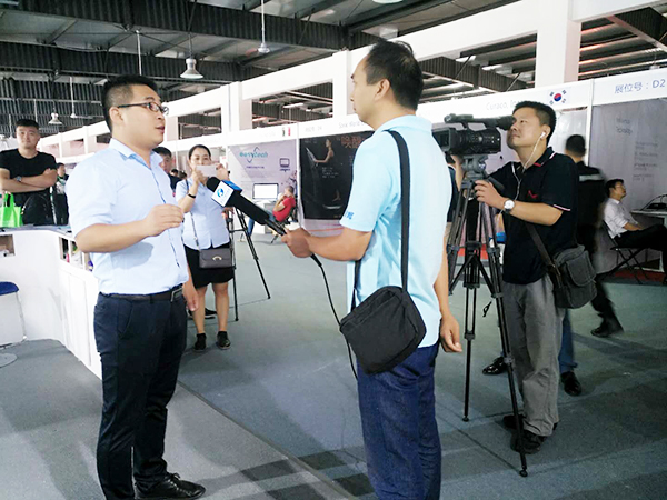 河南廣播電視臺采訪飛龍