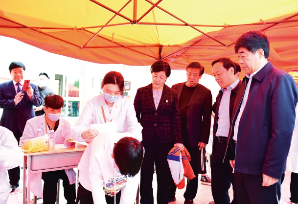 脊柱側(cè)彎篩查公益活動 脊柱側(cè)彎篩查公益活動